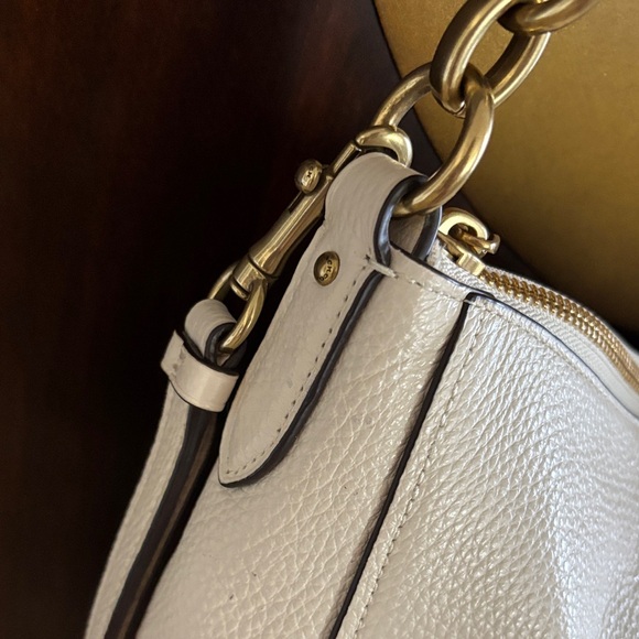Elegant Coach Pebble Leather Shoulder Bag final price - Picture 6 of 11